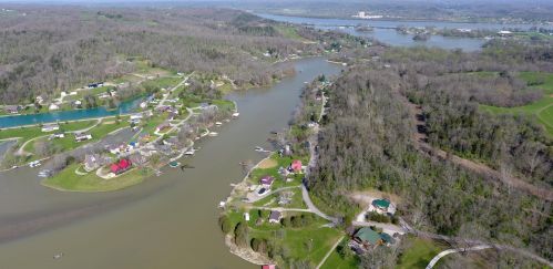 151 Bluffside Dr, Sparta, KY 41086-8822