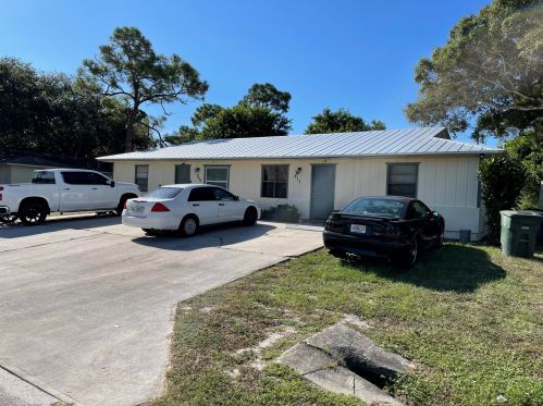 809 King Orange Dr, Fort Pierce, FL 34982-6459