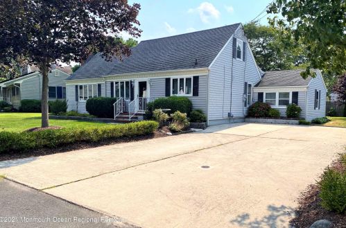 435 Austin Ave, Bricktown, NJ 08724-2115