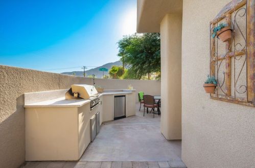 77895 Calle Colima, La Quinta CA  92253-5528 exterior