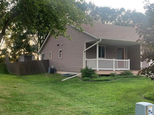 2716 Meadow Lark Ln, Holmen, WI 54636-9198