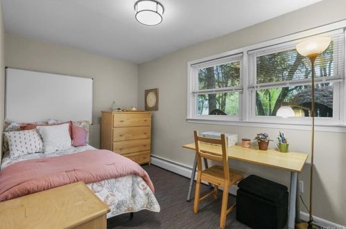 32 Mayer Dr, Airmont NY  10901-3729 exterior