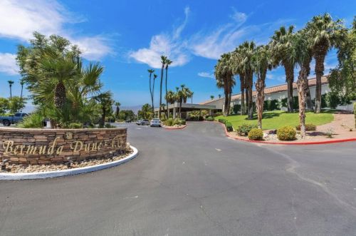 43397 Lacovia Dr, Indio CA  92203-8088 exterior