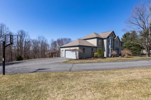 34 Mudry Farm Rd, Brookfield Center CT  06804-3542 exterior