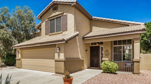 7008 Blackhawk Dr, Glendale, AZ 85308-9447
