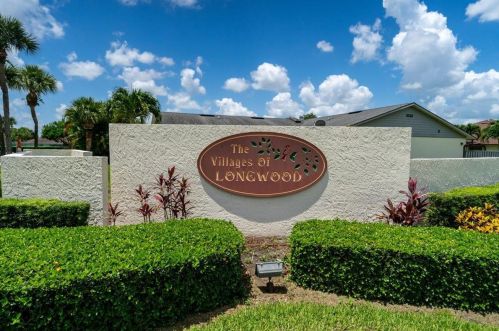 1305 Peppertree Trl, Fort Pierce FL  34950-5270 exterior