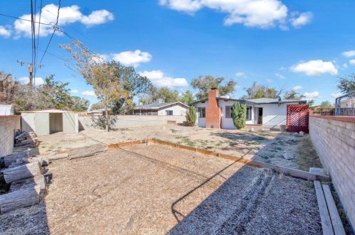 44035 Cedar Ave, Lancaster CA  93534-4422 exterior