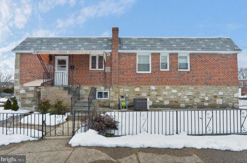 1100 Borbeck Ave, Philadelphia, PA 19111-2607