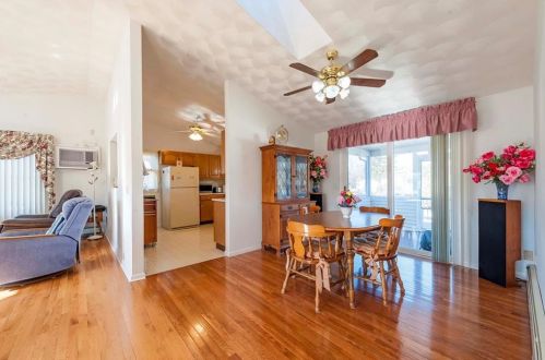 4 Morning Way, Cumberland RI  02864-6549 exterior