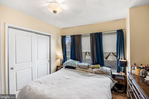 1 Atlantic Ave, Camden NJ  08106-1469 exterior