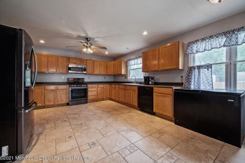 315 Morgan Ave, Old Bridge NJ  08857-1126 exterior