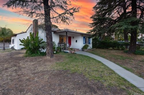 6201 Kraft Ave, North Hollywood CA  91606-4123 exterior