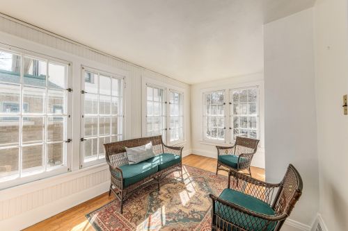 1919 Church St, Milwaukee WI 53213-2129 exterior