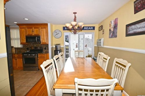 2090 Monroe Ave, North Bellmore NY  11710-1523 exterior