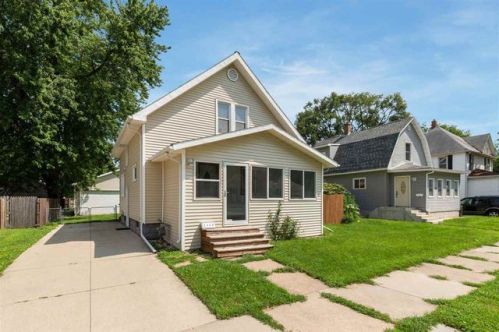 1119 Bertch Ave, Waterloo IA  50702-3610 exterior