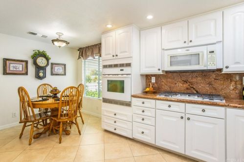 25219 Huron St, Loma Linda CA  92354-3609 exterior