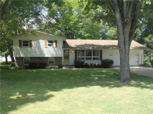 6791 Woodell Ave, Canton, OH 44721-3528