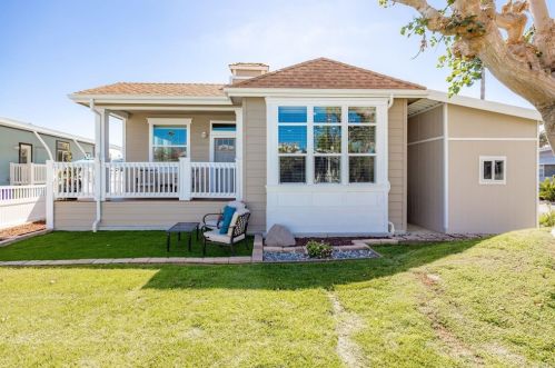 7102 Santa Barbara St, Carlsbad CA  92011-4629 exterior