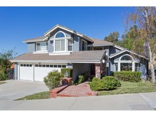 22251 Cairnloch St, Calabasas CA  91302-5874 exterior