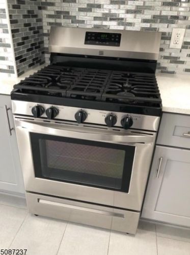 2601 New York Ave, Union City NJ  07087-4617 exterior