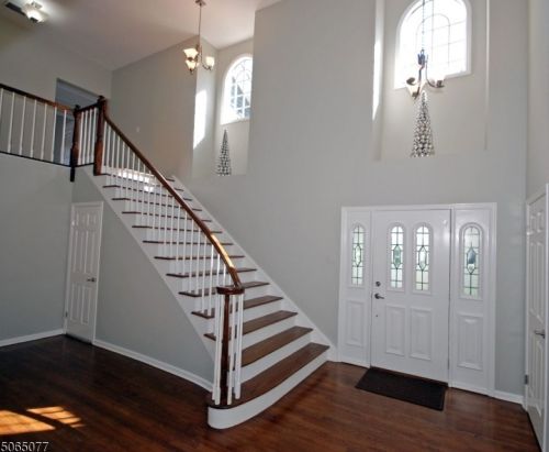 25 Stafford Ln, Bedminster, NJ 07921-1874