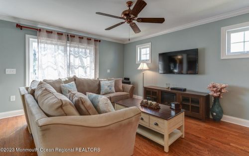 416 Carter Ave, Point Pleasant Beach NJ  08742-4105 exterior