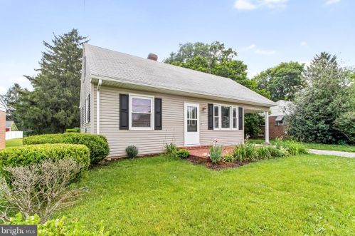 915 Eichelberger St, Hanover, PA 17331-1335