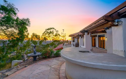 9775 Alto Dr, La Mesa CA 91941-4450 exterior