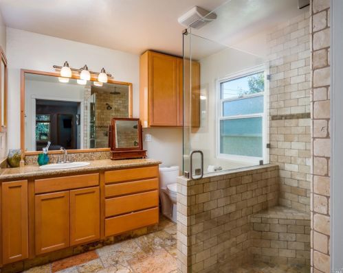 2691 Coyote Rd, Willits CA  95490-9034 exterior