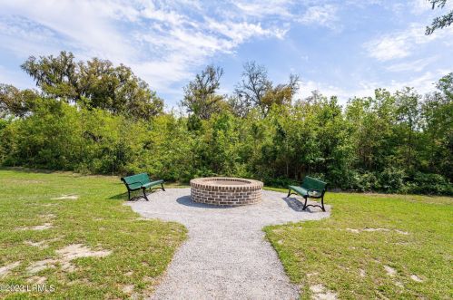 114 Winyah Way, Beaufort SC  29906-6004 exterior