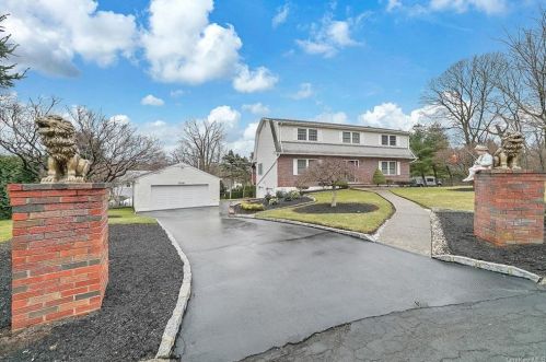 9 Chelsea Ct, Airmont, NY 10901-7405