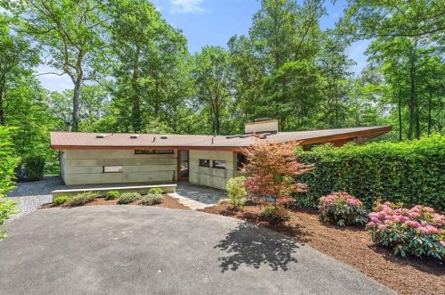 10 Usonia Rd, Pleasantville, NY 10570-2612
