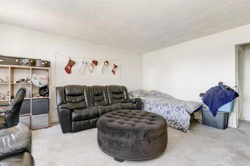 4075 Epsilon St, San Diego CA 92113-4305 exterior