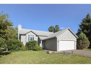 2965 Wimbledon Dr, Saint Paul, MN 55125-3404