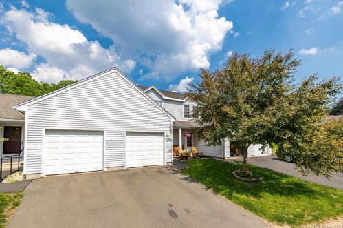 4 Jamie Ln, Manchester, CT 06042-8268