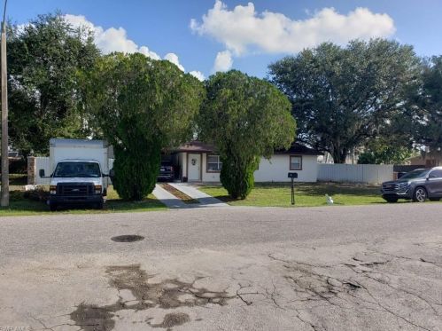 210 Jefferson Dr, Lehigh Acres, FL 33936-6228