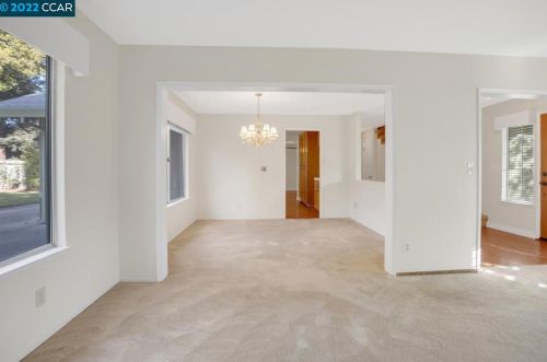 9456 Fairlight Ct, Elk Grove CA  95758-1031 exterior