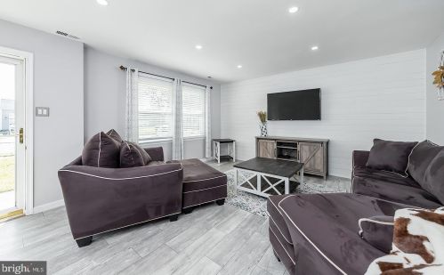 105 Wycombe Ave, West Deptford NJ  08096-4235 exterior