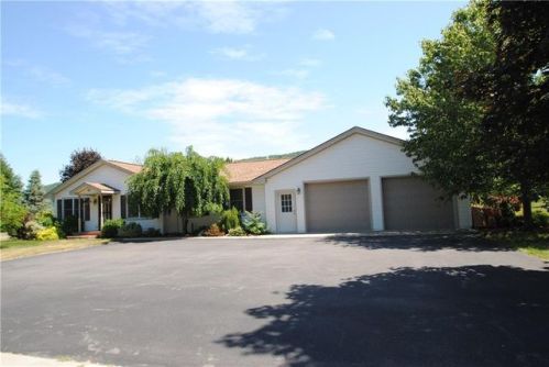 18 Main St, Dansville, NY 14437-1756