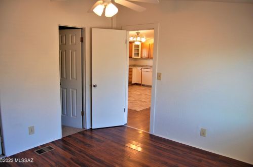 8355 Craycroft Rd, Tucson AZ  85756-9307 exterior