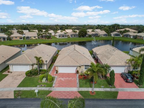 5099 Marla Dr, Boynton Beach, FL 33436-8210