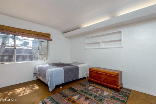 1111 Bethany Home Rd, Phoenix AZ  85014-2229 exterior