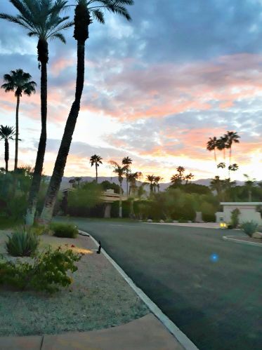 28 Lincoln Pl, Rancho Mirage CA  92270-1927 exterior