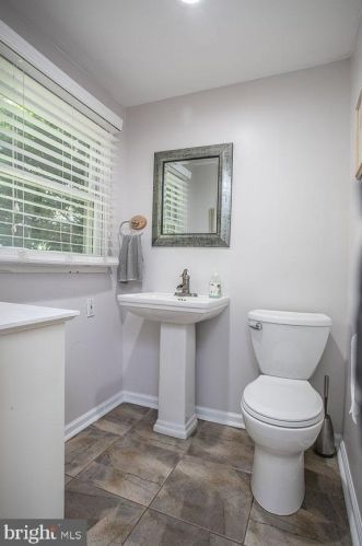 3937 Mill Rd, Collegeville PA  19426-1311 exterior