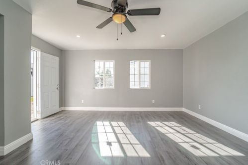 340 Elm St, Compton CA  90220-2113 exterior