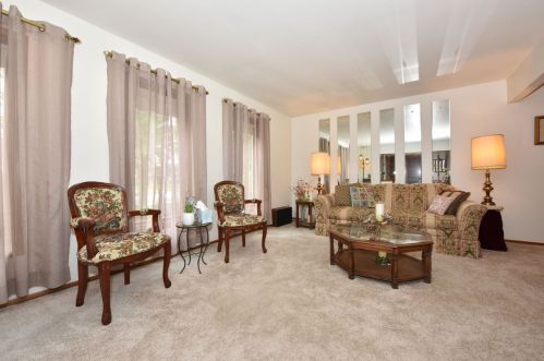 7012 Van Beck Ave, Milwaukee WI 53207-4460 exterior