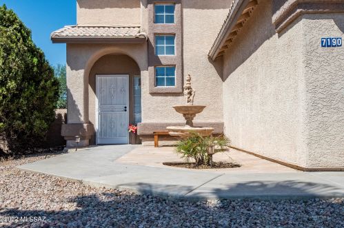 7190 Hunnington Dr, Tucson, AZ 85743-5007