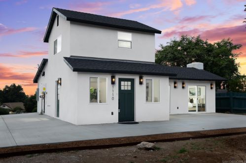 1110 Beverly Dr, Vista, CA 92084-4704