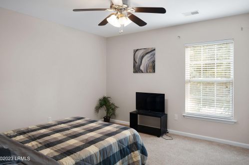 72 Shadow Moss Dr, Beaufort SC  29906-6005 exterior