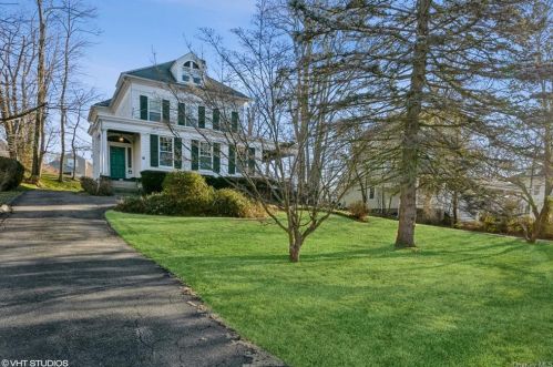 26 Hawthorne Ave, Rye Brook NY  10573-2927 exterior